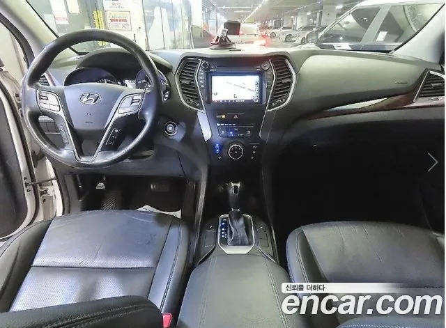 Hyundai Santa Fe 2015 thumb 9