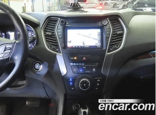 Hyundai Santa Fe 2015 thumb 10