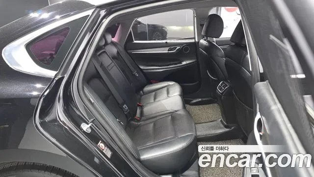 Hyundai Grandeur 2017 thumb 11
