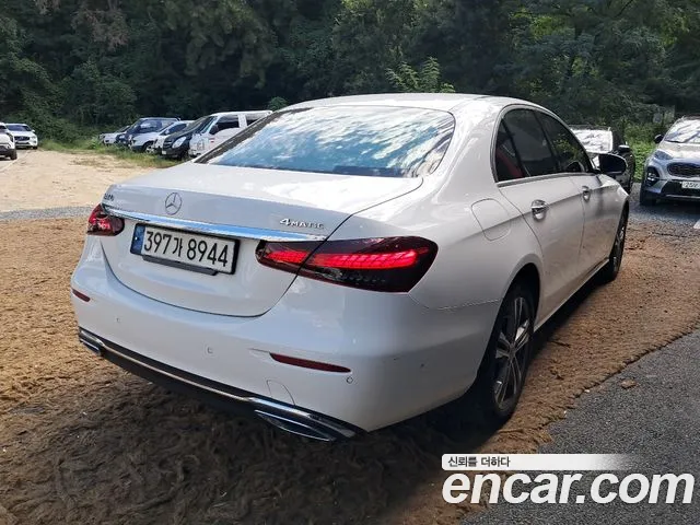 Mercedes-Benz E-Класс 2021 thumb 4