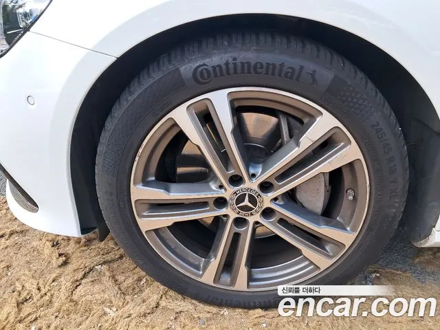 Mercedes-Benz E-Класс 2021 thumb 5