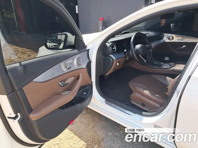Mercedes-Benz E-Класс 2021 thumb 10