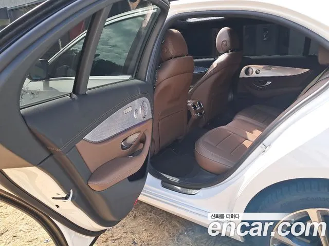 Mercedes-Benz E-Класс 2021 thumb 11