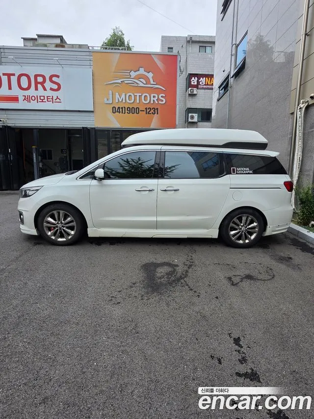 Kia Carnival 2015 thumb 9