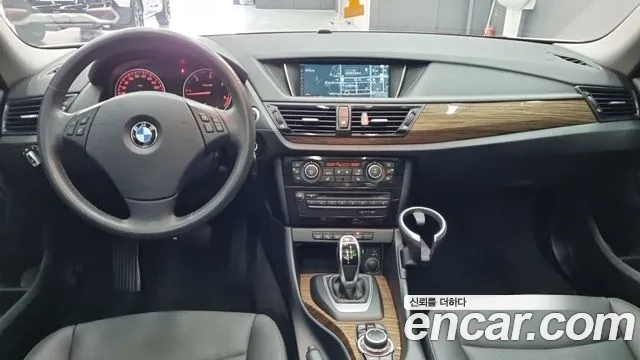BMW X1 2014 thumb 7