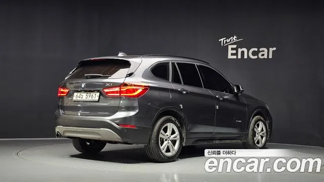 BMW X1 2016 thumb 2