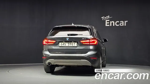 BMW X1 2016 thumb 4