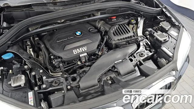 BMW X1 2016 thumb 6