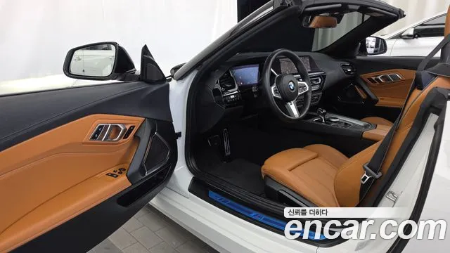 BMW Z4 2024 thumb 10