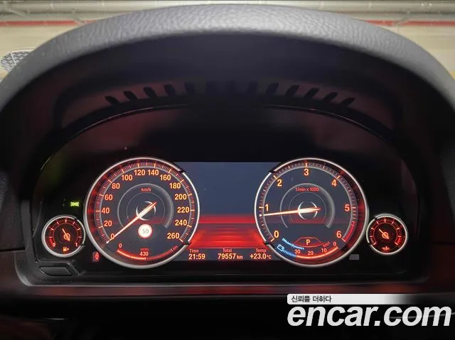 BMW 5-Series 2014 thumb 8