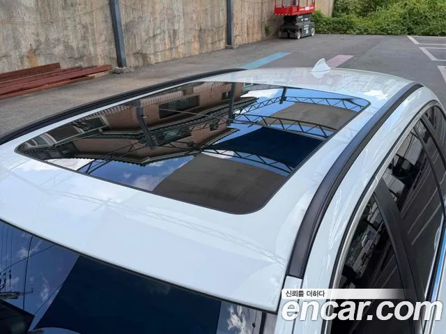 BMW 5-Series 2014 thumb 12