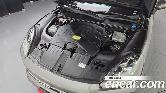 Porsche Cayenne 2019 thumb 6