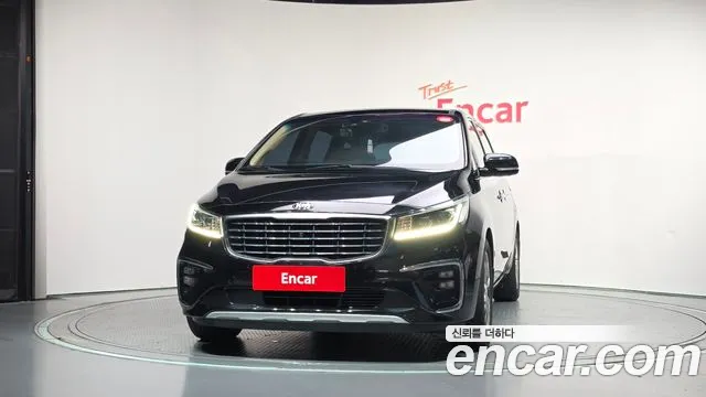 Kia Carnival 2019 thumb 3