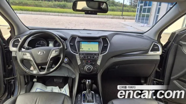 Hyundai Santa Fe 2017 thumb 7