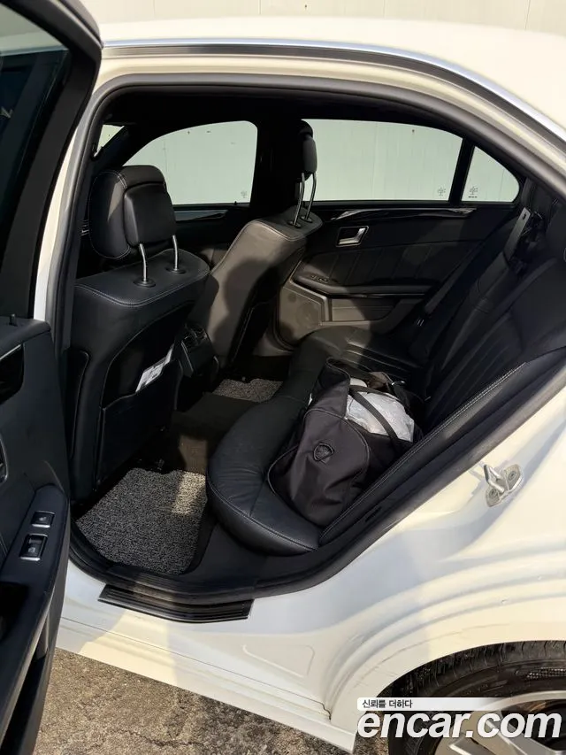 Mercedes-Benz E-Класс 2014 thumb 10