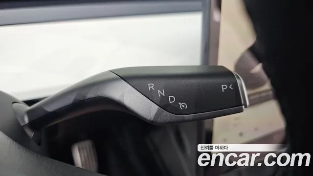 Tesla Model Y 2024 thumb 8