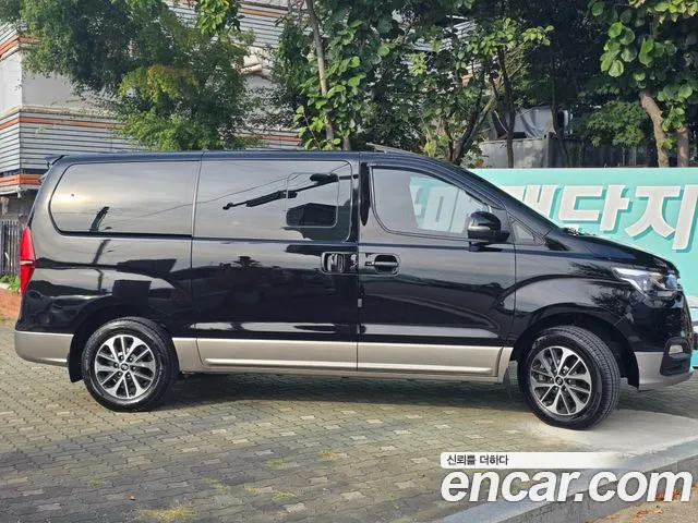 Hyundai Starex 2019 thumb 4