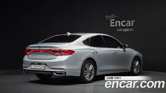 Hyundai Grandeur 2017 thumb 2