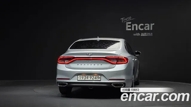 Hyundai Grandeur 2017 thumb 4