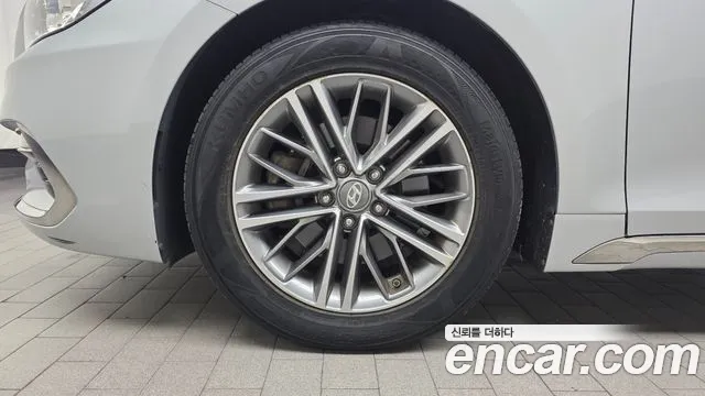Hyundai Grandeur 2017 thumb 5
