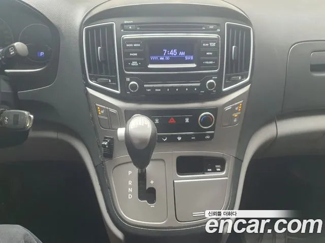Hyundai Starex 2017 thumb 12