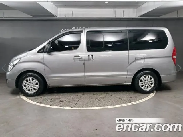 Hyundai Starex 2017 thumb 3