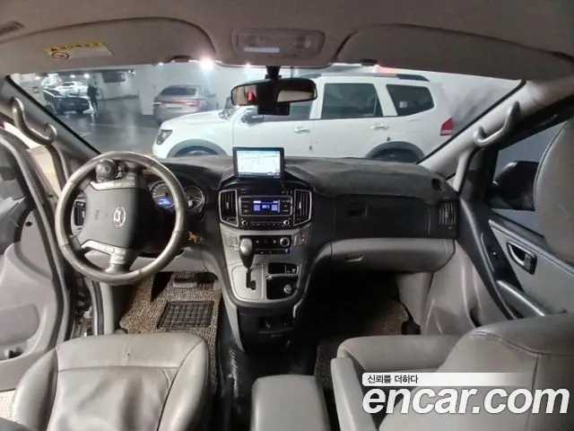 Hyundai Starex 2017 thumb 6