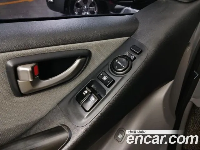 Hyundai Starex 2017 thumb 9