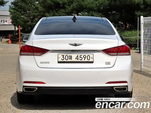 Hyundai Genesis 2014 thumb 4