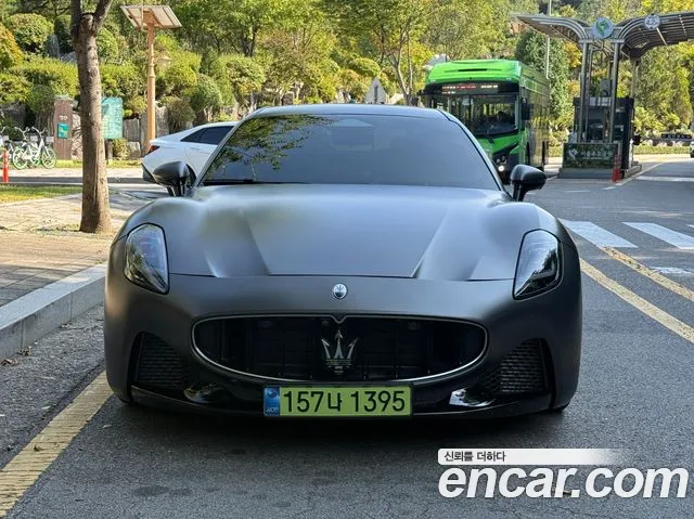 Maserati GranTurismo 2024 thumb 3