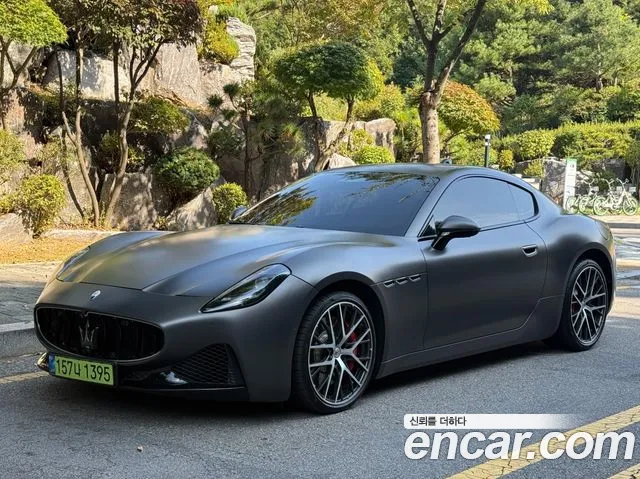 Maserati GranTurismo 2024 thumb 10