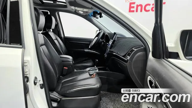 Hyundai Santa Fe 2012 thumb 11