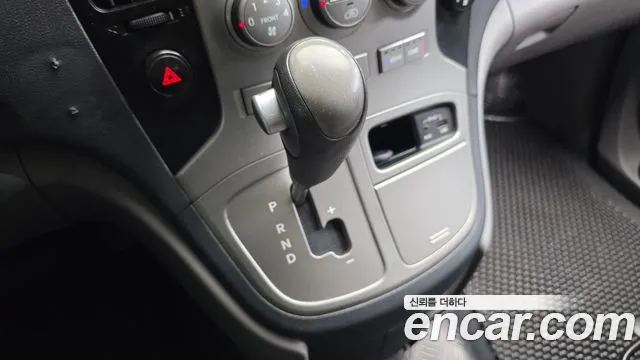 Hyundai Starex 2013 thumb 9
