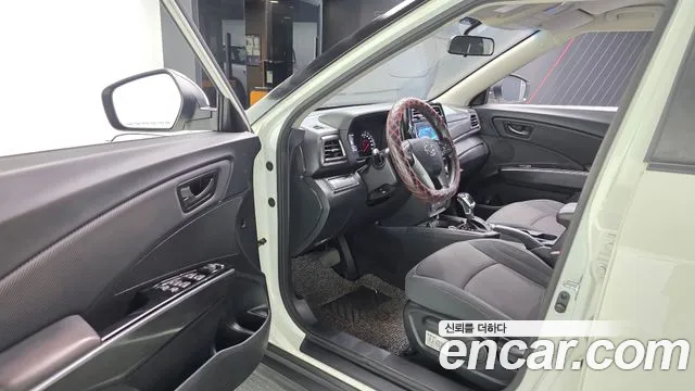 KG_Mobility_Ssangyong TIBOLI 2020 thumb 10