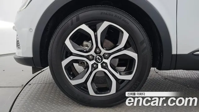 Renault-KoreaSamsung Arkana 2021 thumb 4