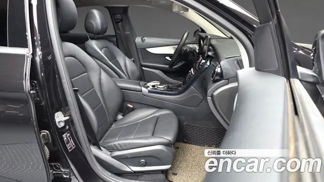 Mercedes-Benz GLC 2018 thumb 11