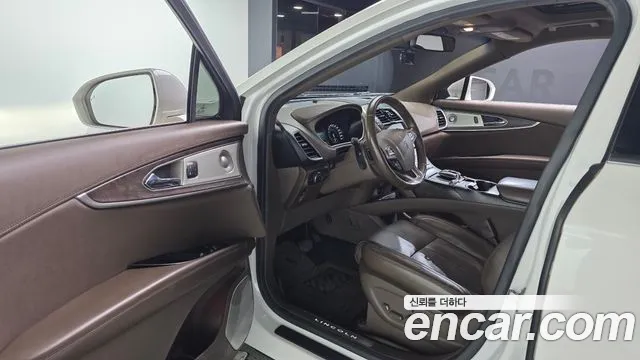 Lincoln MKX 2016 thumb 10