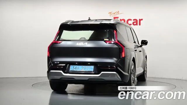 Kia EV9 2023 thumb 4