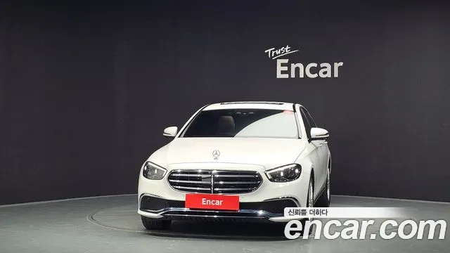 Mercedes-Benz E-Класс 2022 thumb 3