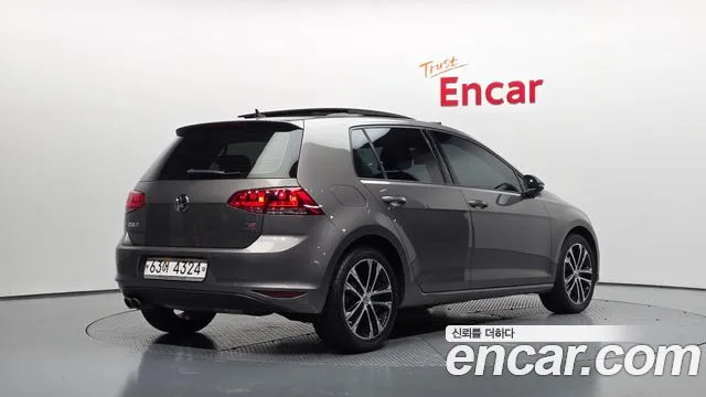 Volkswagen Golf Sportsvan 2014 thumb 2