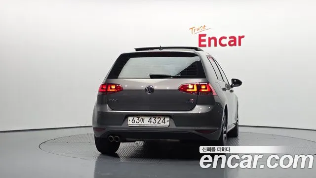 Volkswagen Golf Sportsvan 2014 thumb 4