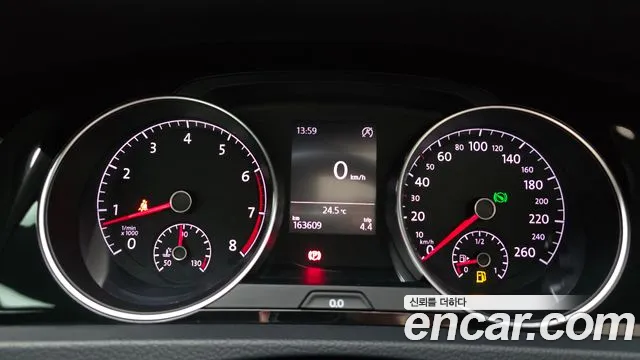 Volkswagen Golf Sportsvan 2014 thumb 8