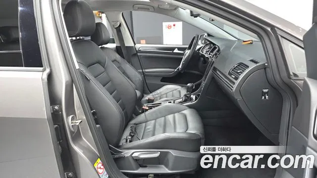 Volkswagen Golf Sportsvan 2014 thumb 11