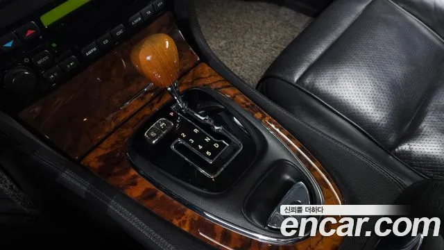 Jaguar XJ 2008 thumb 9