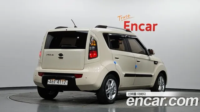 Kia Soul 2010 thumb 2