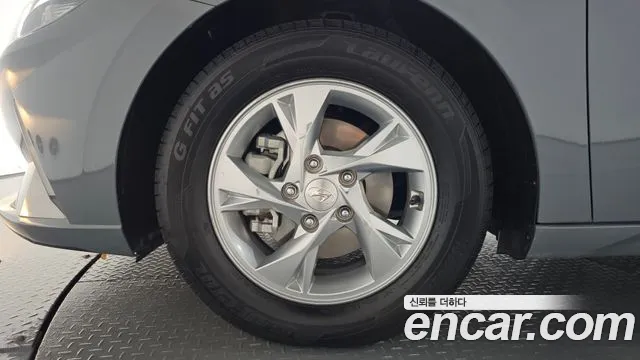 Hyundai Avante 2022 thumb 4