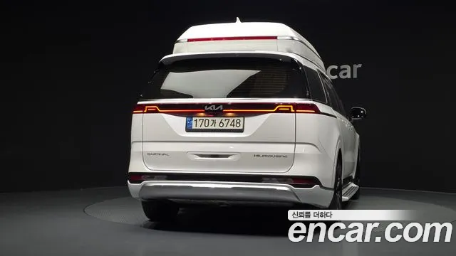 Kia Carnival 2022 thumb 4