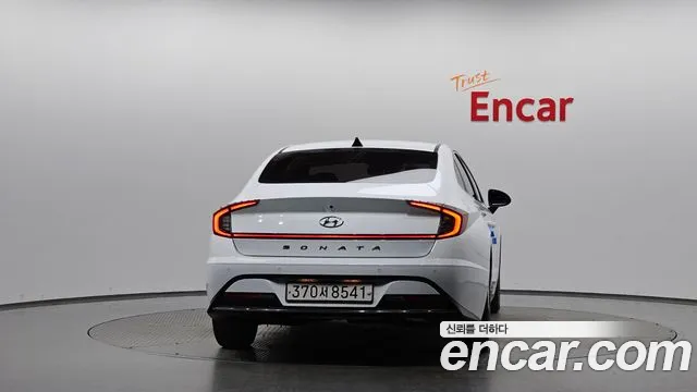 Hyundai Sonata 2022 thumb 3