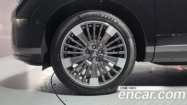 Hyundai Santa Fe 2024 thumb 5