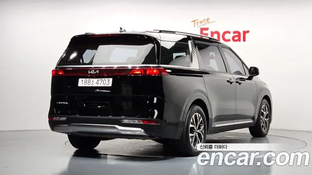 Kia Carnival 2021 thumb 2